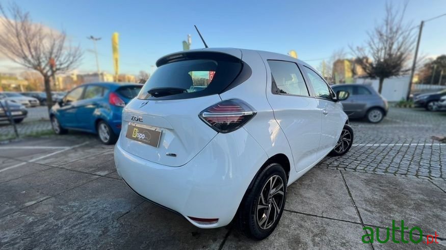 2020' Renault Zoe photo #6