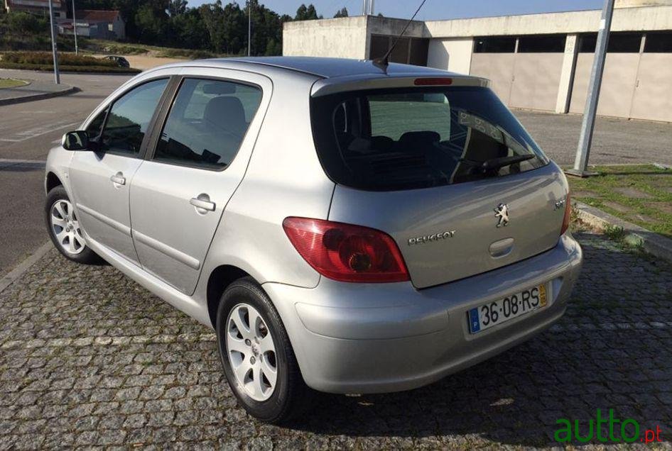 2001' Peugeot 307 photo #1