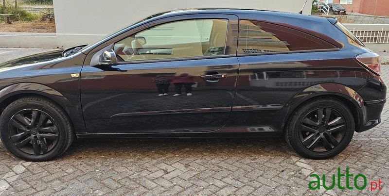 2007' Opel Astra Gtc 1.7 Cdti photo #4