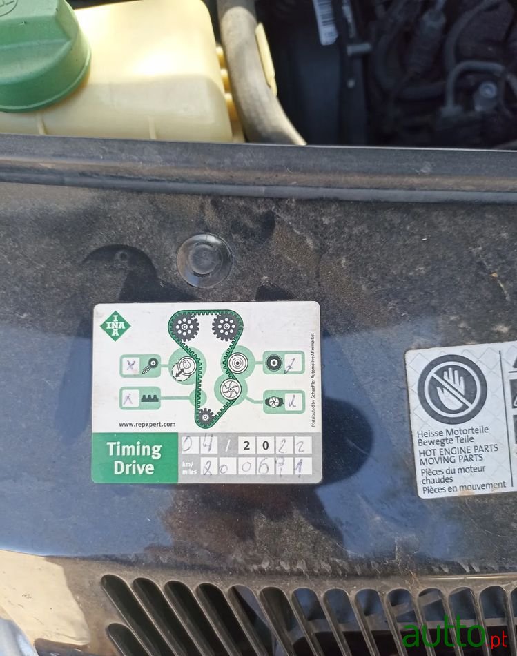 2011' Volkswagen Multivan photo #5