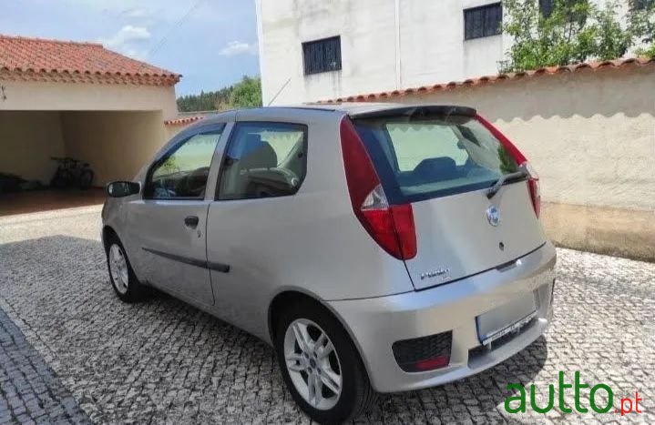 2004' Fiat Punto 1.2 60 Sound photo #2