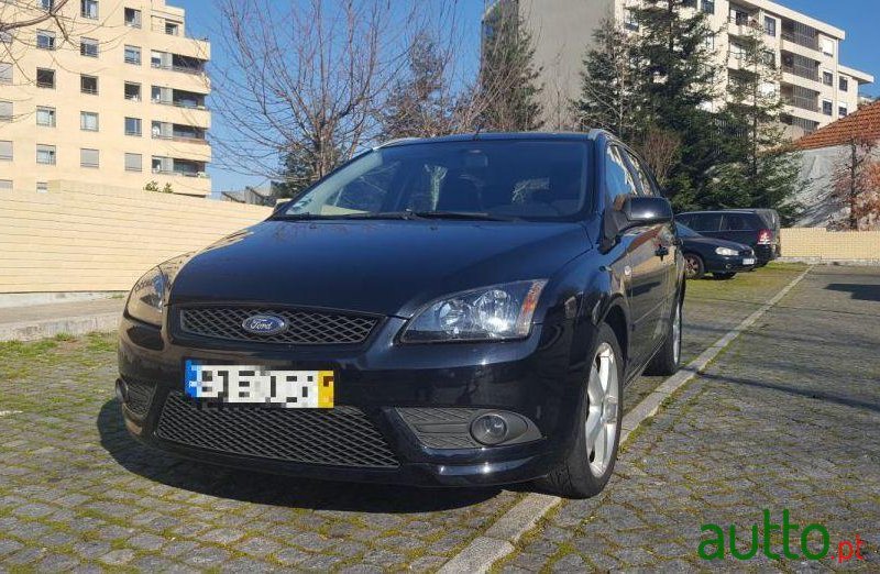 2007' Ford Focus Sw photo #3