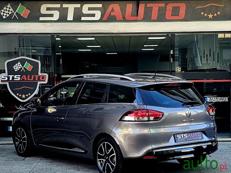 2015' Renault Clio Sport Tourer 0.9 Tce photo #4