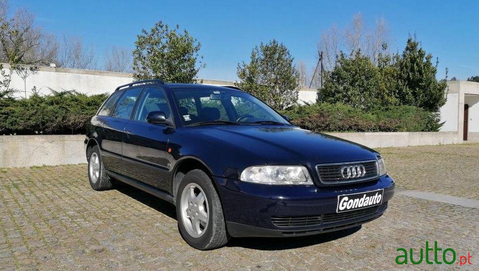 1996' Audi A4 Avant photo #1