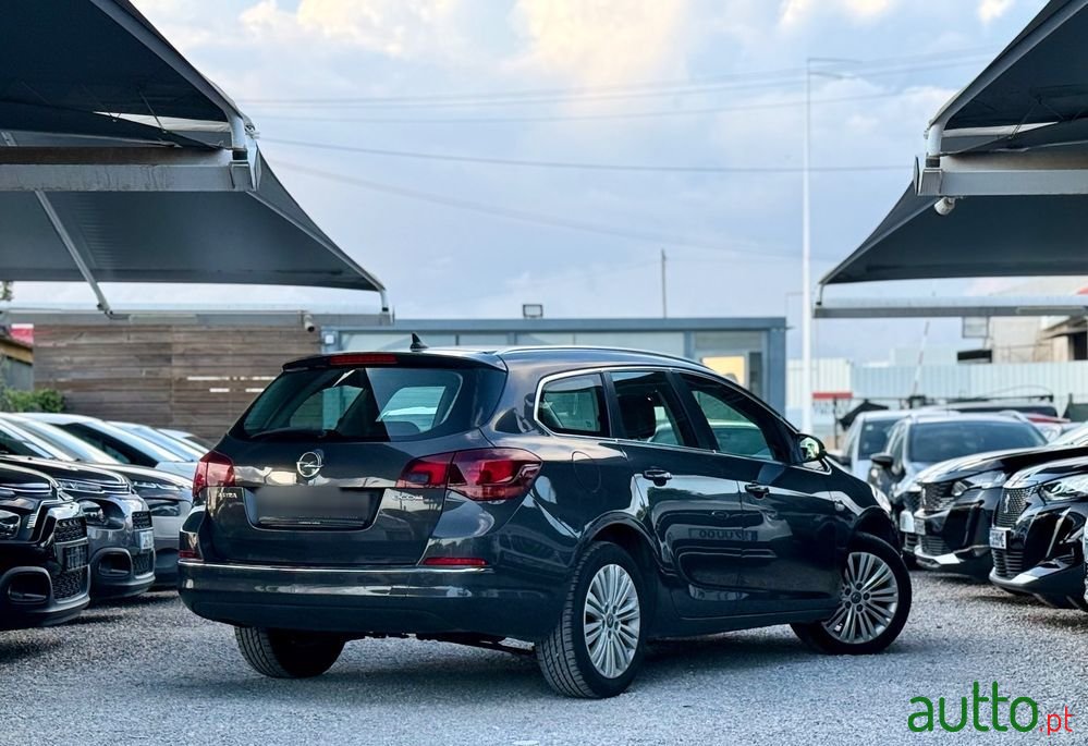2015' Opel Astra Sports Tourer photo #5