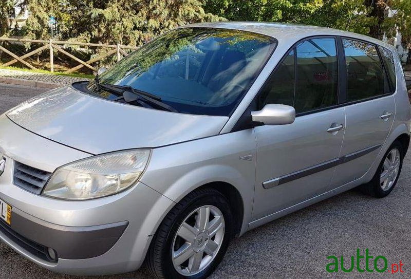 2005' Renault Scenic 1.5 Dci photo #1