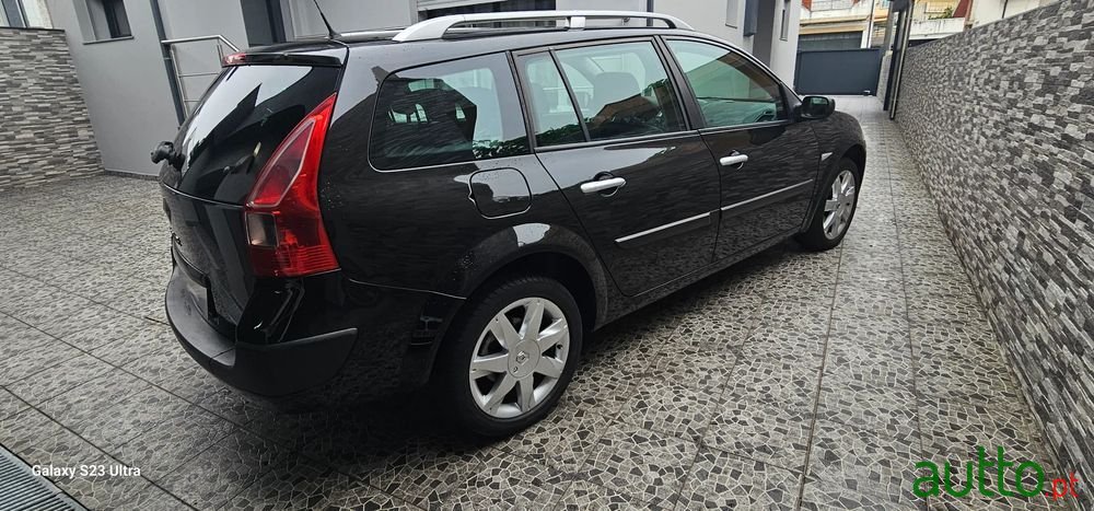 2008' Renault Megane Break photo #4