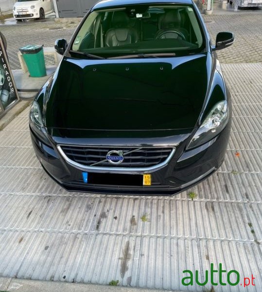 2015' Volvo V40 photo #4