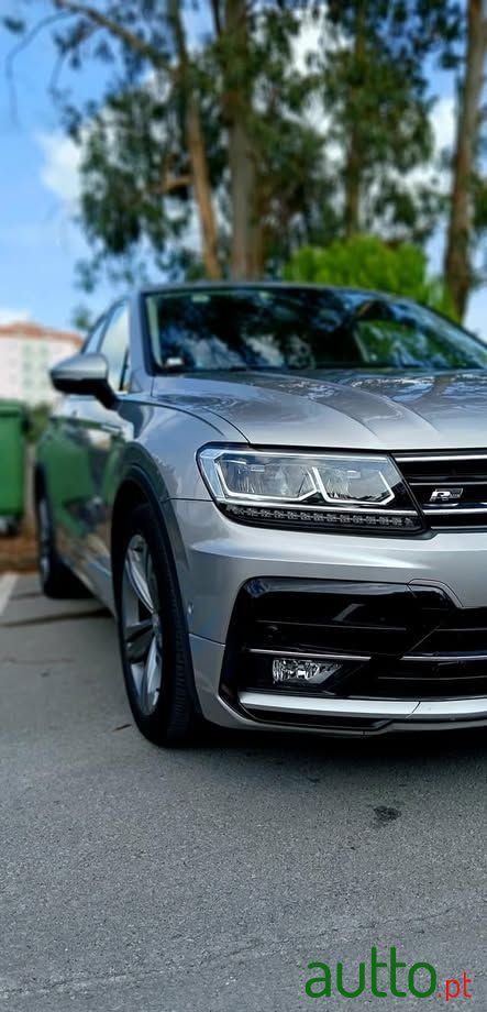 2018' Volkswagen Tiguan 2.0 Tdi R-Line Dsg photo #4