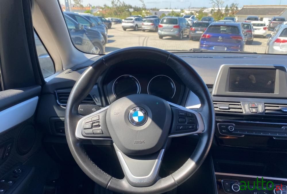2020' BMW Série 2 Advantage photo #5