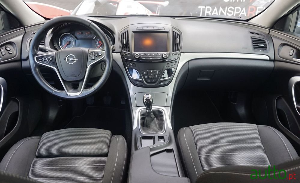 2015' Opel Insignia photo #4