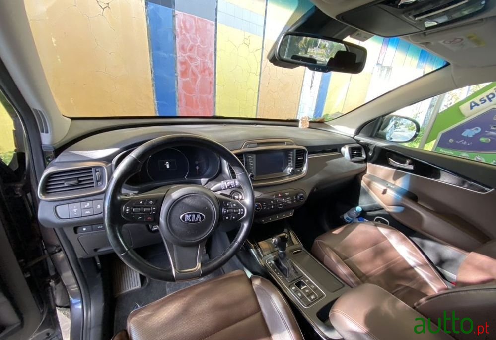 2017' Kia Sorento photo #5