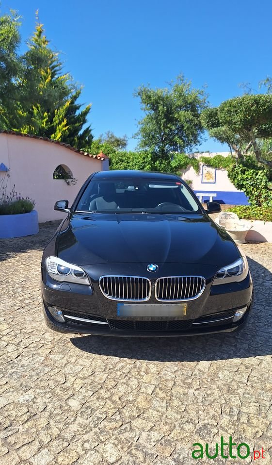 2012' BMW 520 D Auto 123G photo #2