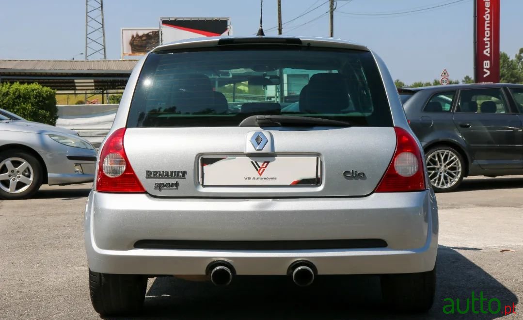 2000' Renault Clio Sport photo #5