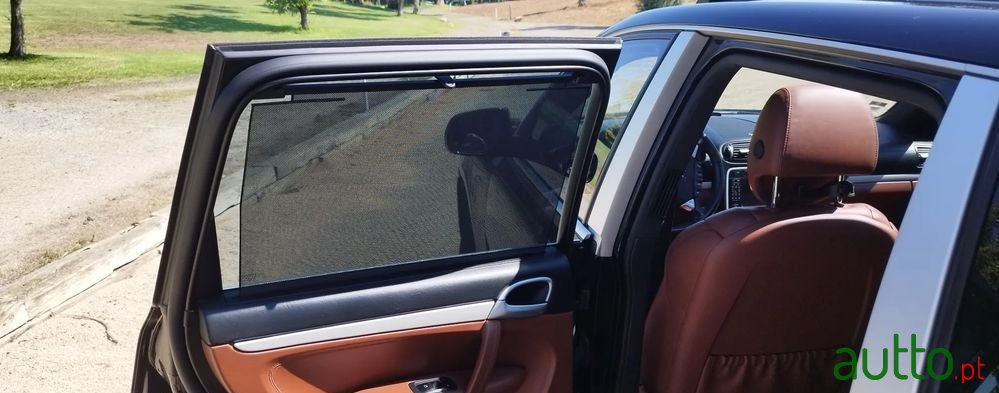 2008' Porsche Cayenne Tiptronic photo #5