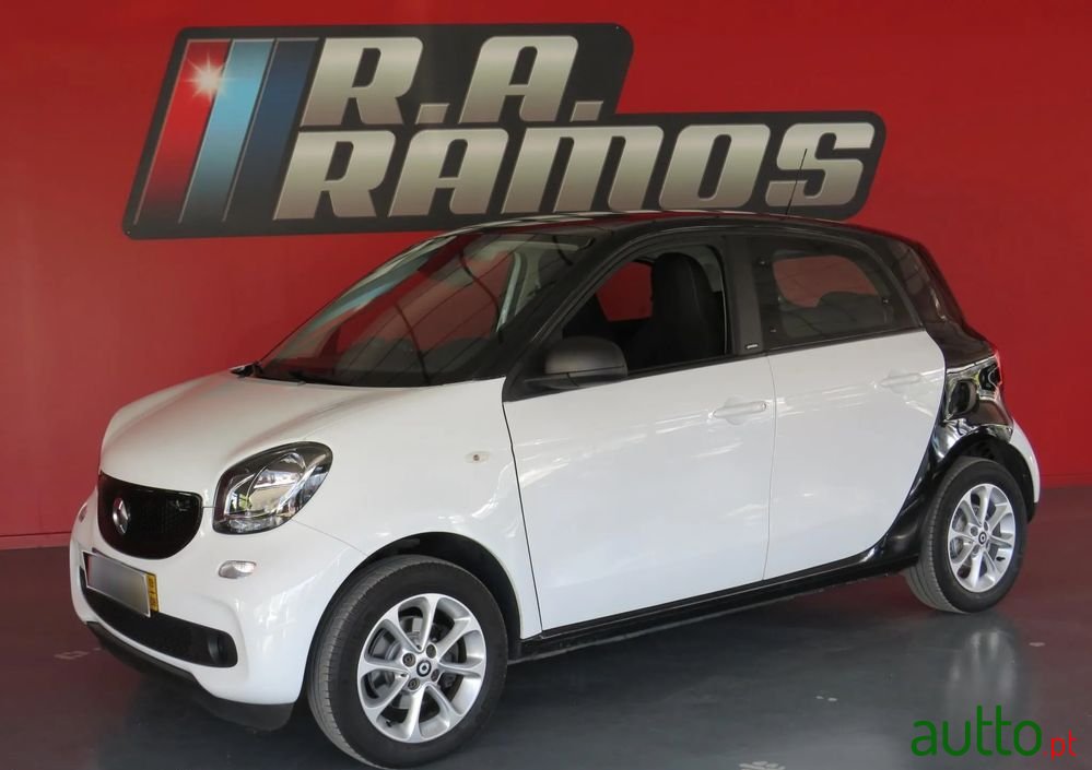 2019' Smart Forfour photo #1