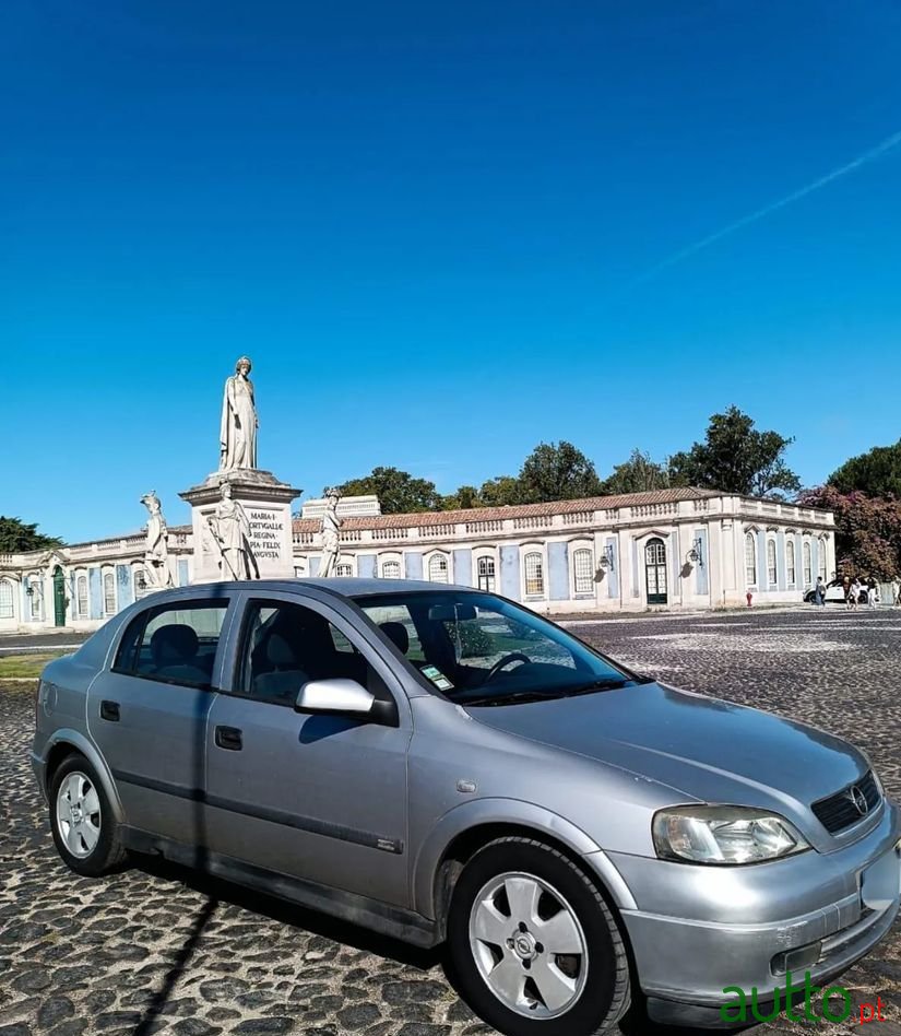 2002' Opel Astra 1.7 Dti Elegance photo #1
