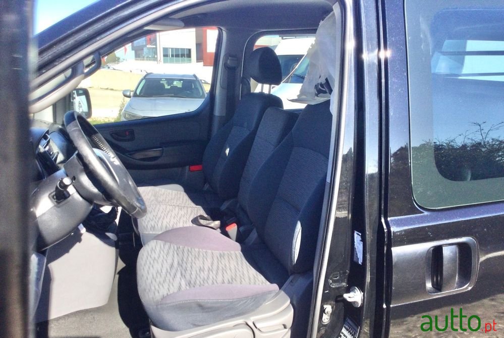 2012' Hyundai H-1 photo #5