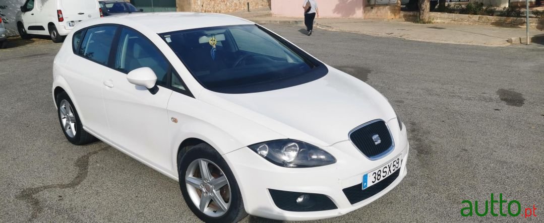 2010' SEAT Leon Sport photo #2