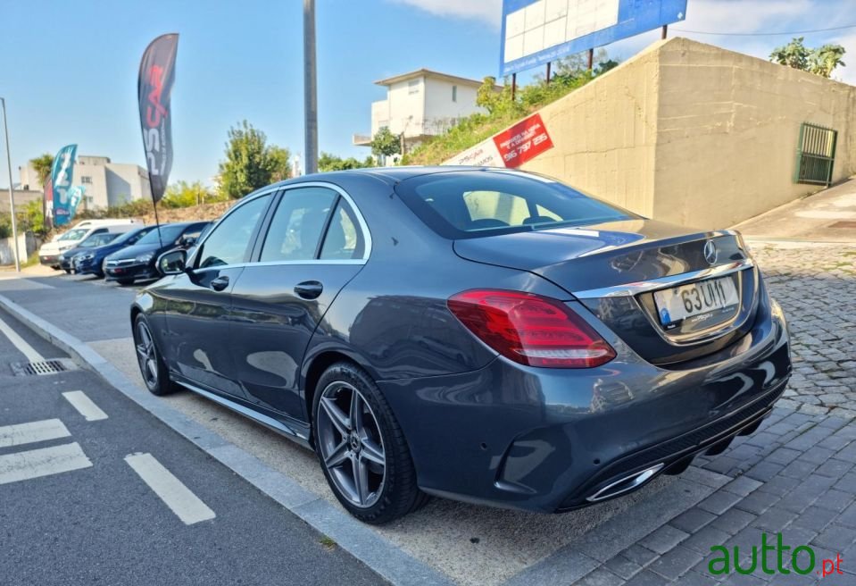 2015' Mercedes-Benz C-200 photo #3