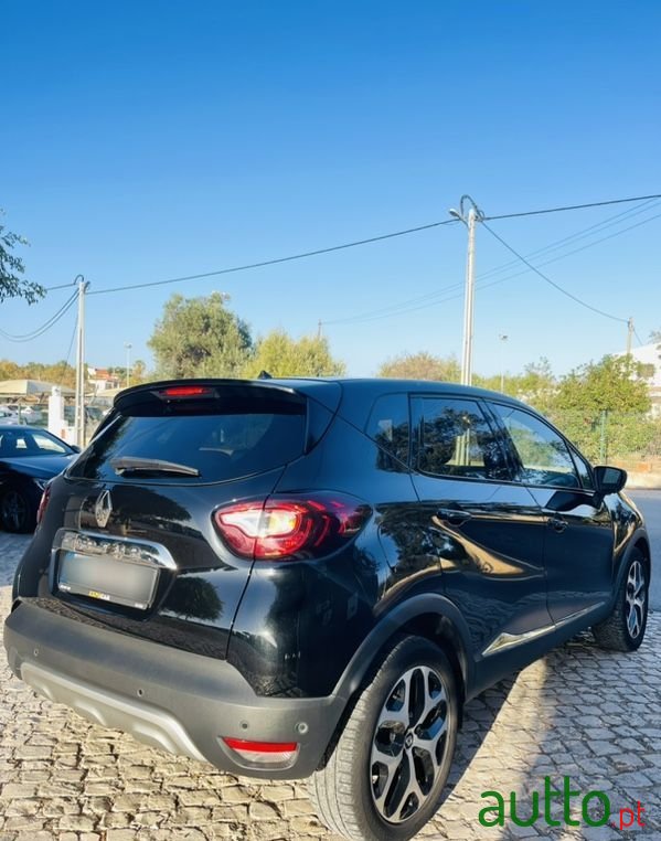 2018' Renault Captur Tekna S/S photo #4