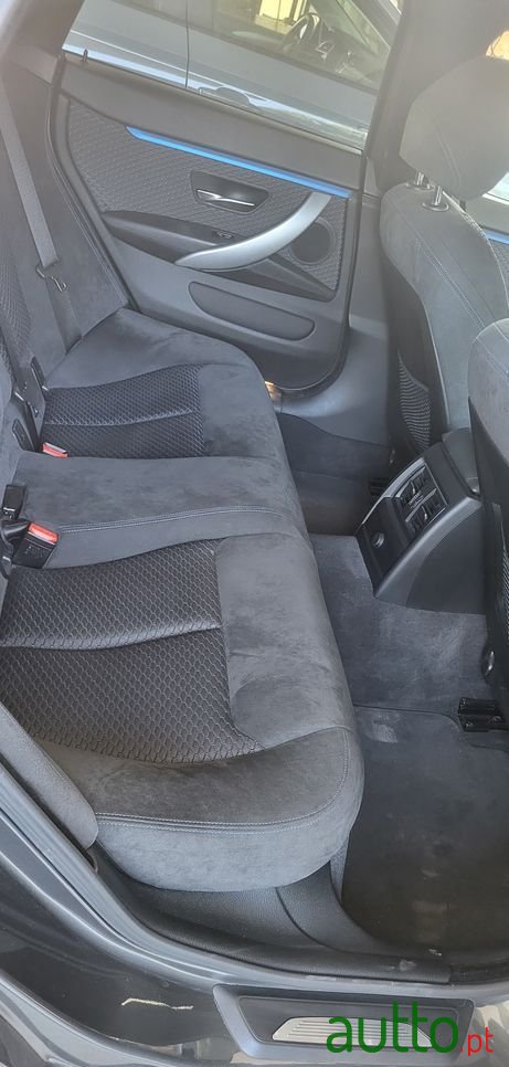 2015' BMW Série 4 D Pack M Auto photo #4