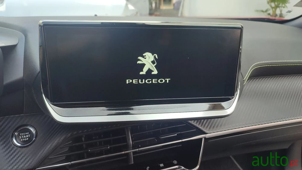 2021' Peugeot e-2008 Gt photo #4