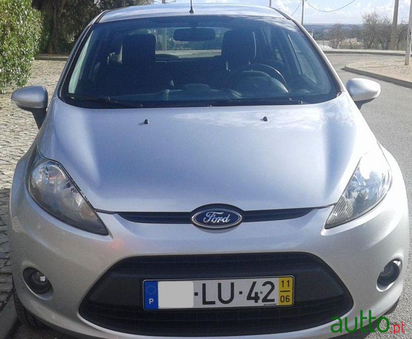 2011' Ford Fiesta 1.25 Trend photo #2