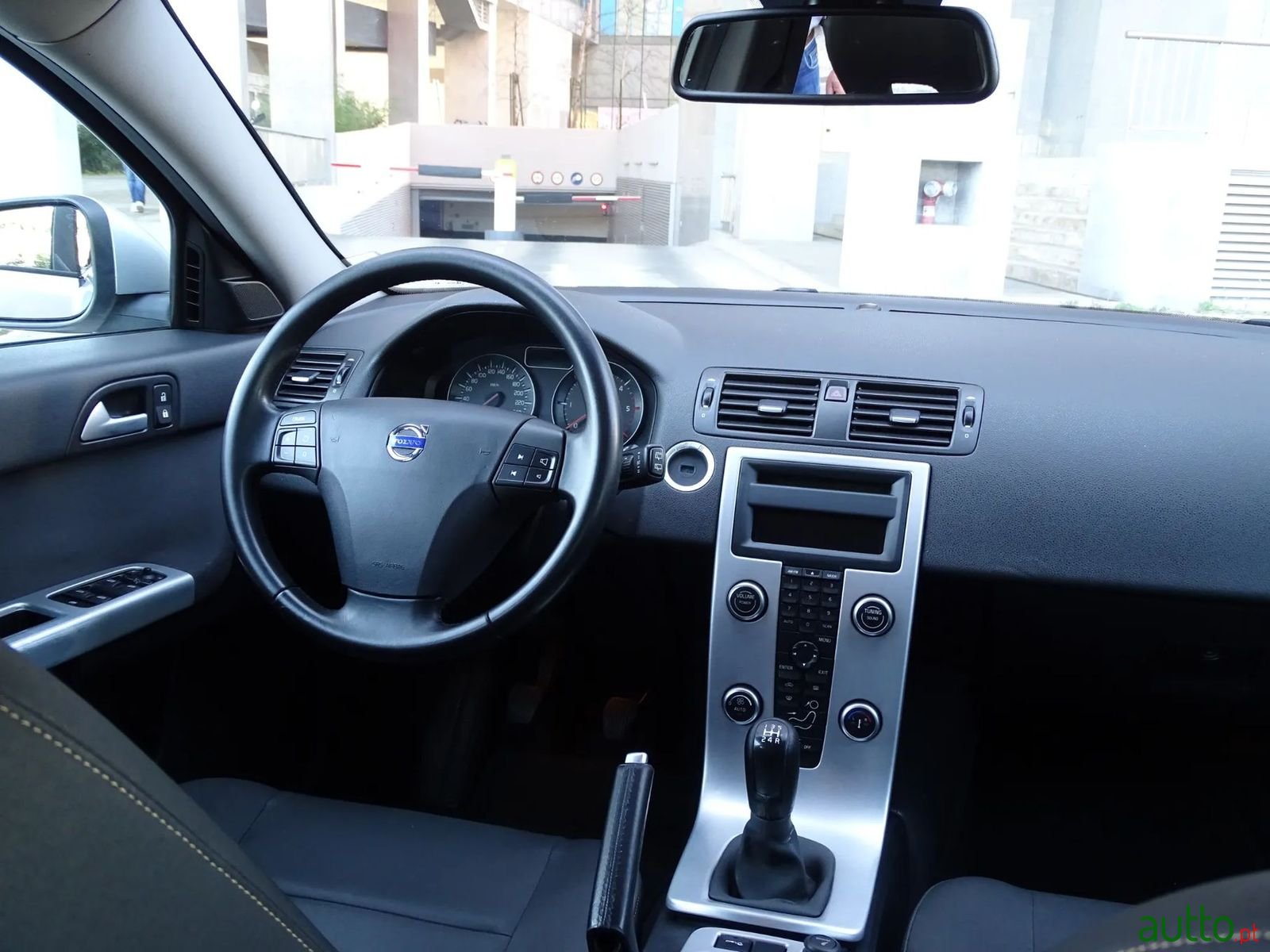 2010' Volvo V50 photo #4