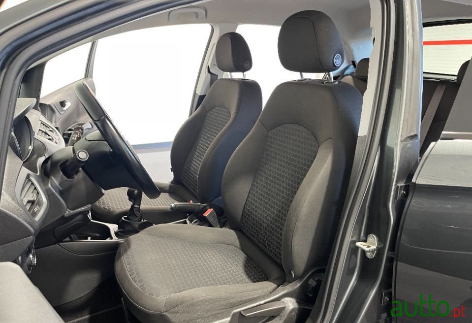 2017' Opel Corsa photo #6