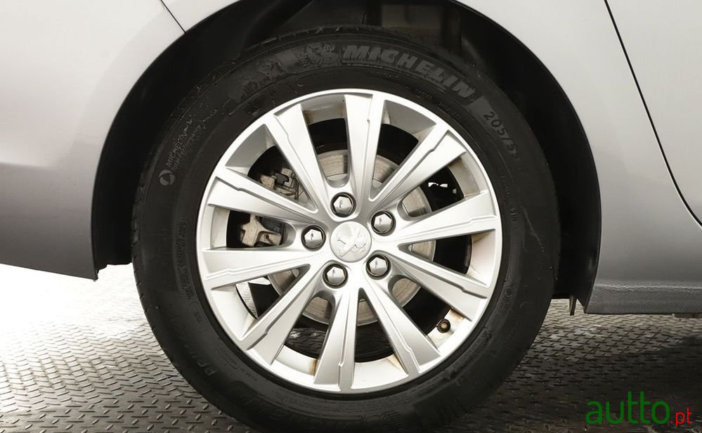 2020' Peugeot 308 Sw photo #5