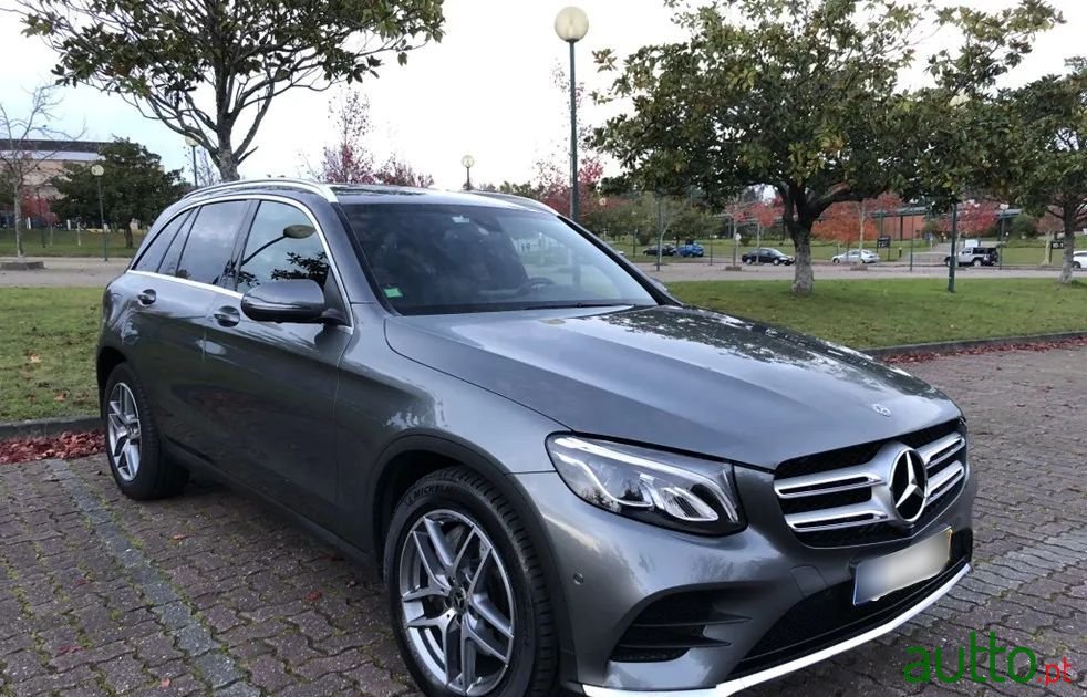 2018' Mercedes-Benz Classe Glc photo #1