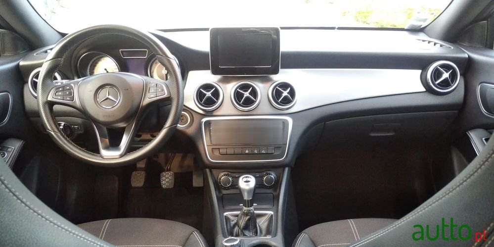 2015' Mercedes-Benz Classe Cla Cdi Urban photo #3