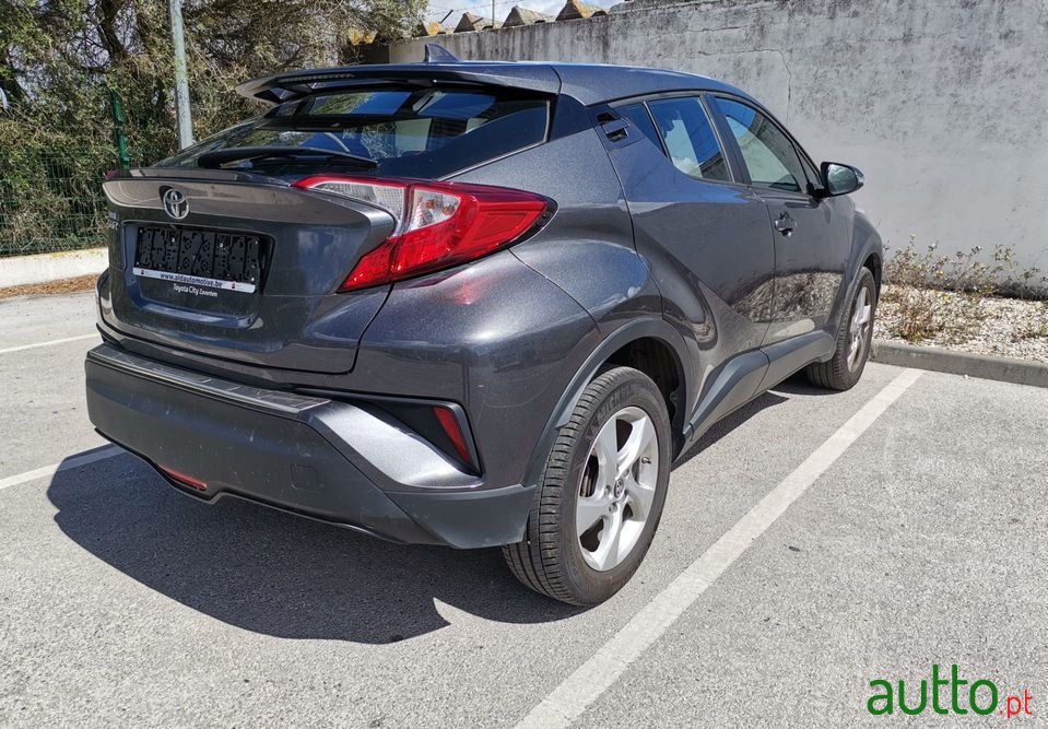 2018' Toyota C-Hr photo #4