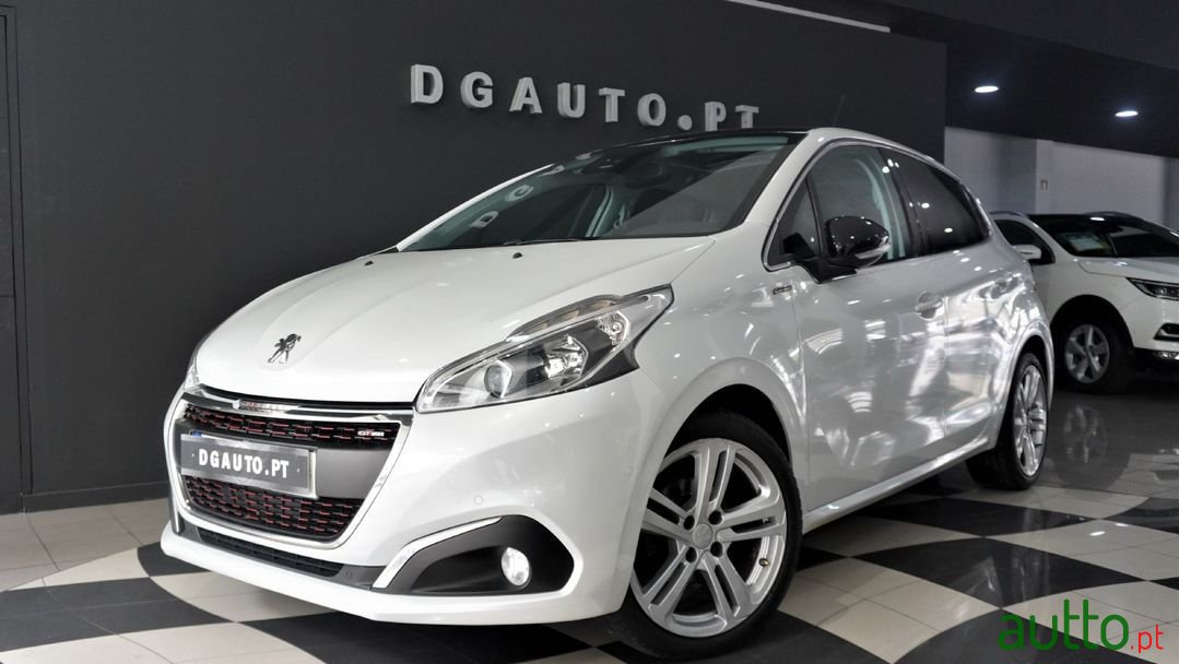 2016' Peugeot 208 photo #1