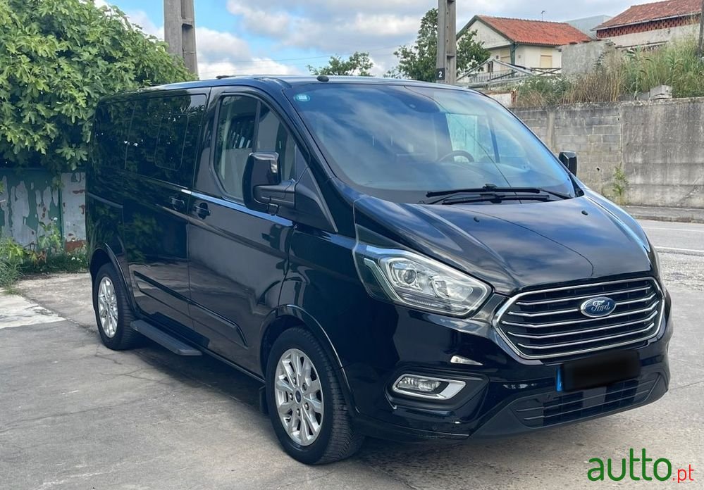 2018' Ford Tourneo Custom photo #1