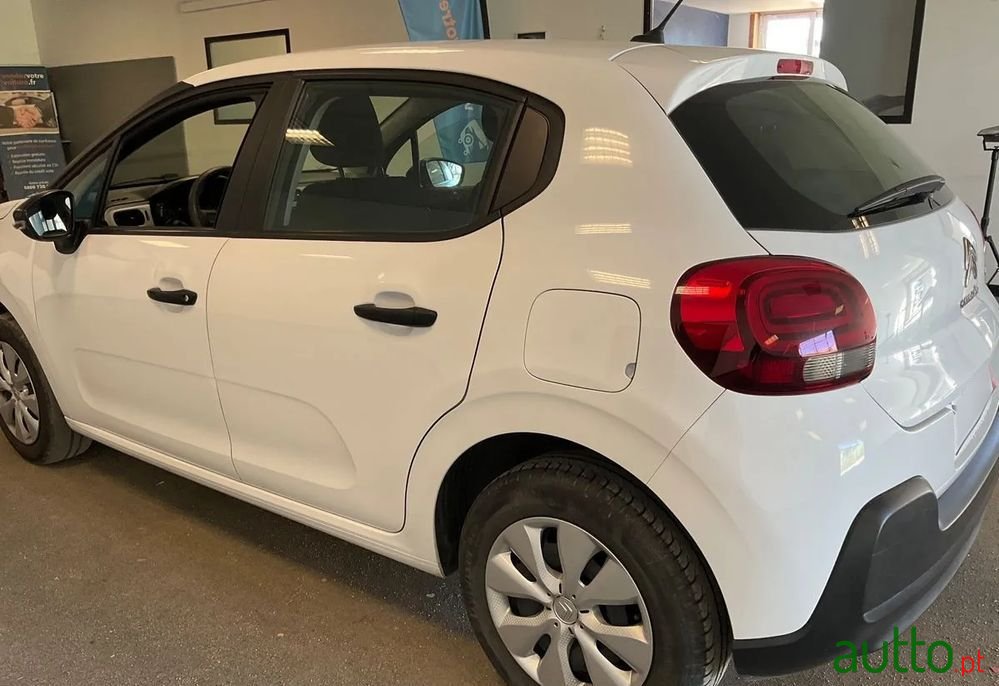 2017' Citroen C3 1.2 Puretech Live photo #2