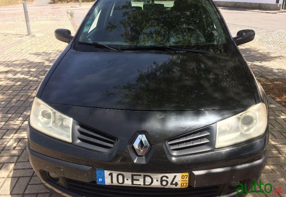 2007' Renault Megane Break photo #2