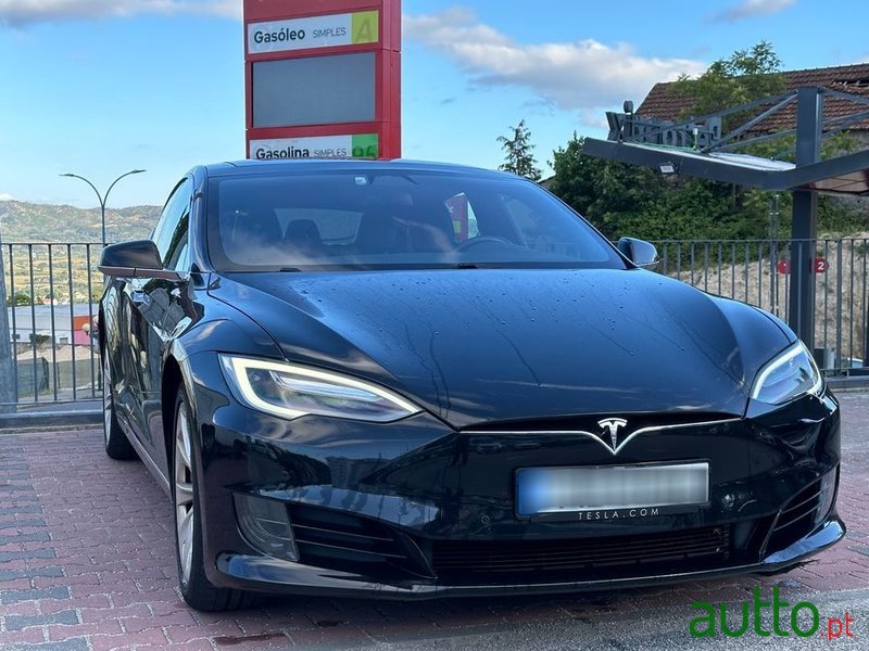 2017' Tesla Model S Standard photo #2