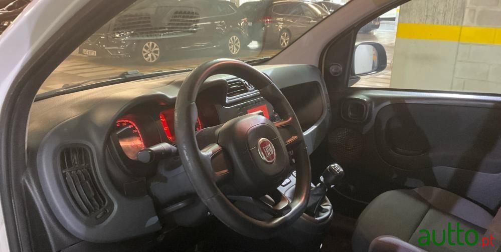 2019' Fiat Panda photo #6