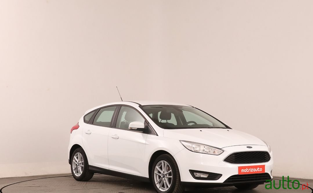 2015' Ford Focus photo #1