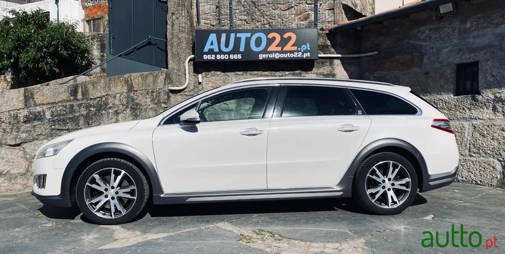 2014' Peugeot 508 RXH photo #5