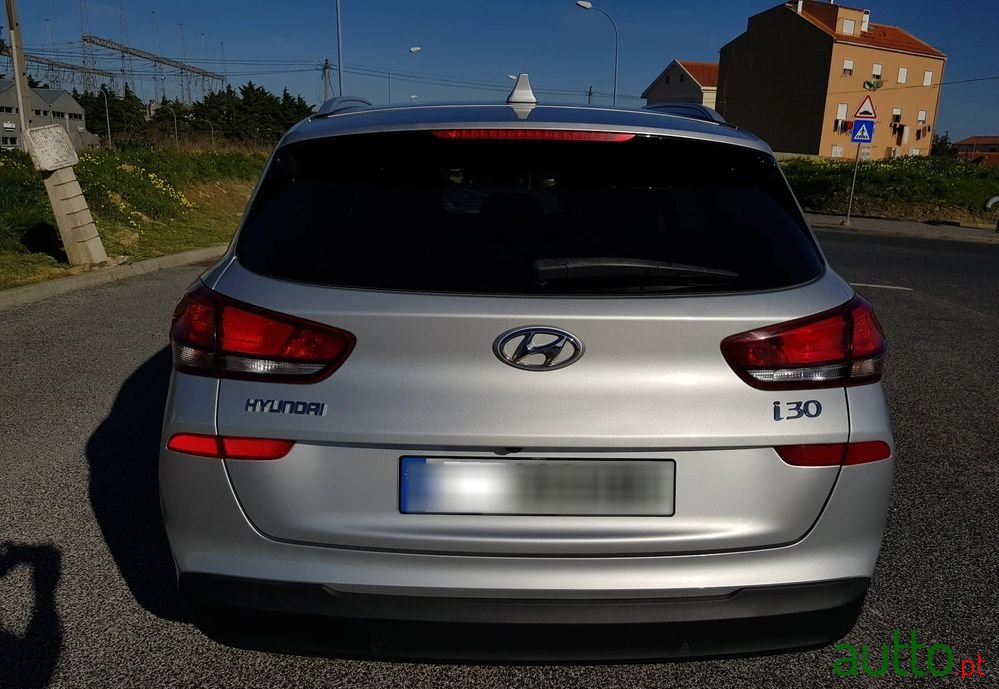 2019' Hyundai i30 Sw photo #6