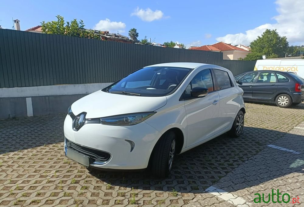 2015' Renault Zoe photo #3