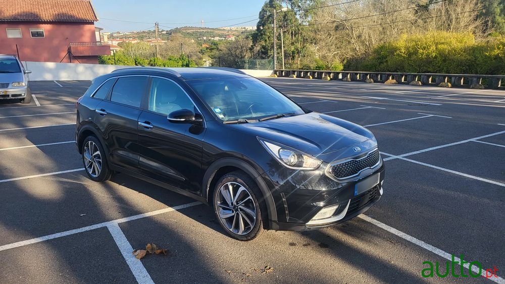 2018' Kia Niro photo #4