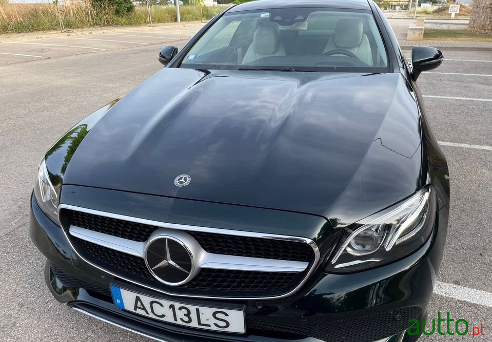 2018' Mercedes-Benz E-220 photo #2