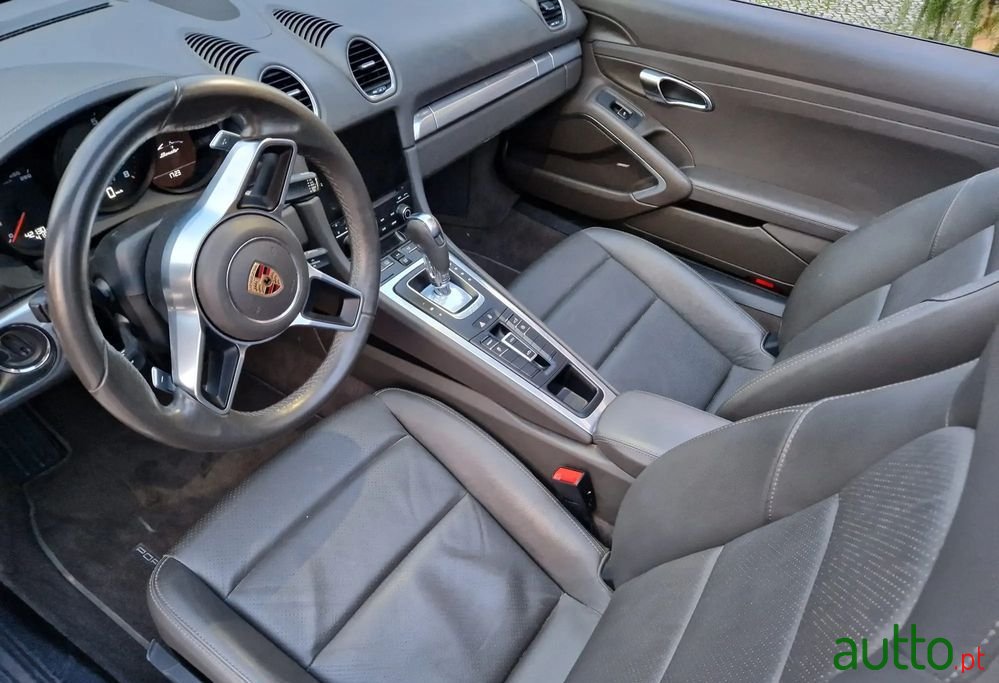 2016' Porsche 718 Boxster photo #4