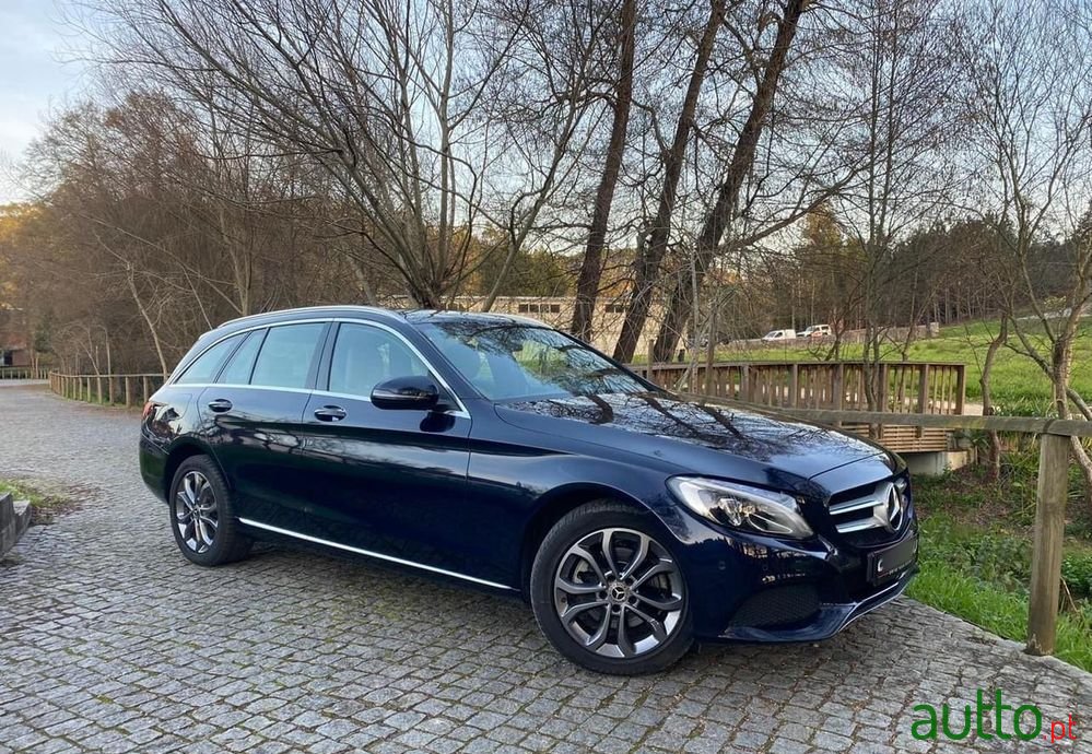 2018' Mercedes-Benz Classe C photo #1