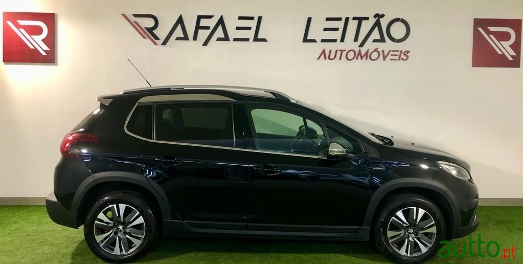 2017' Peugeot 2008 photo #6