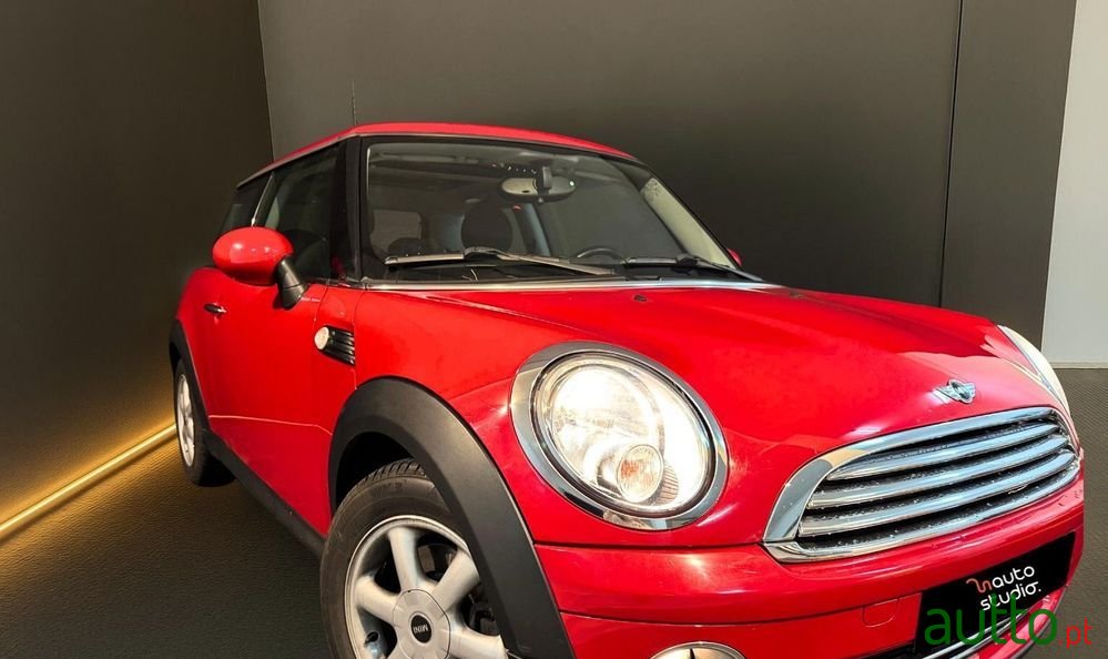 2008' MINI One 3 Portas photo #2